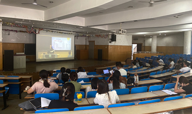 新葡京官网教师参加沈阳师范大学组织的教师教学创新大赛培训
