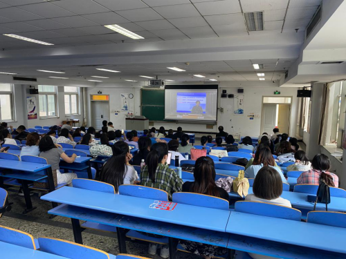 新葡京官网新教师参加教师教学能力提升培训