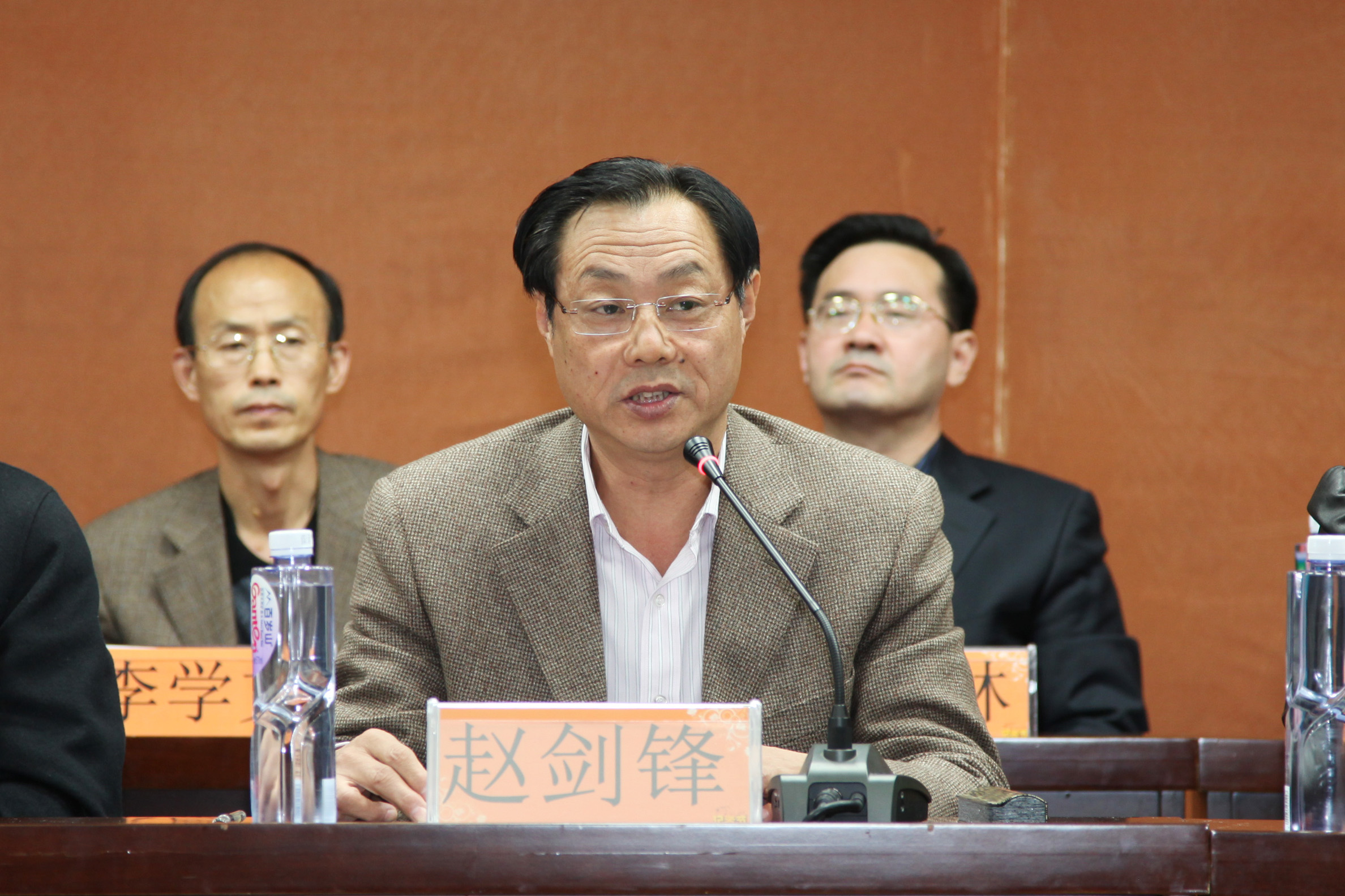 新葡京官网首届记者节隆重开幕