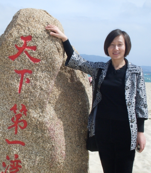 尽心无悔常怀情 生有止境学无涯——访新葡京官网首届“教学名师”资源管理系王淑娟老师