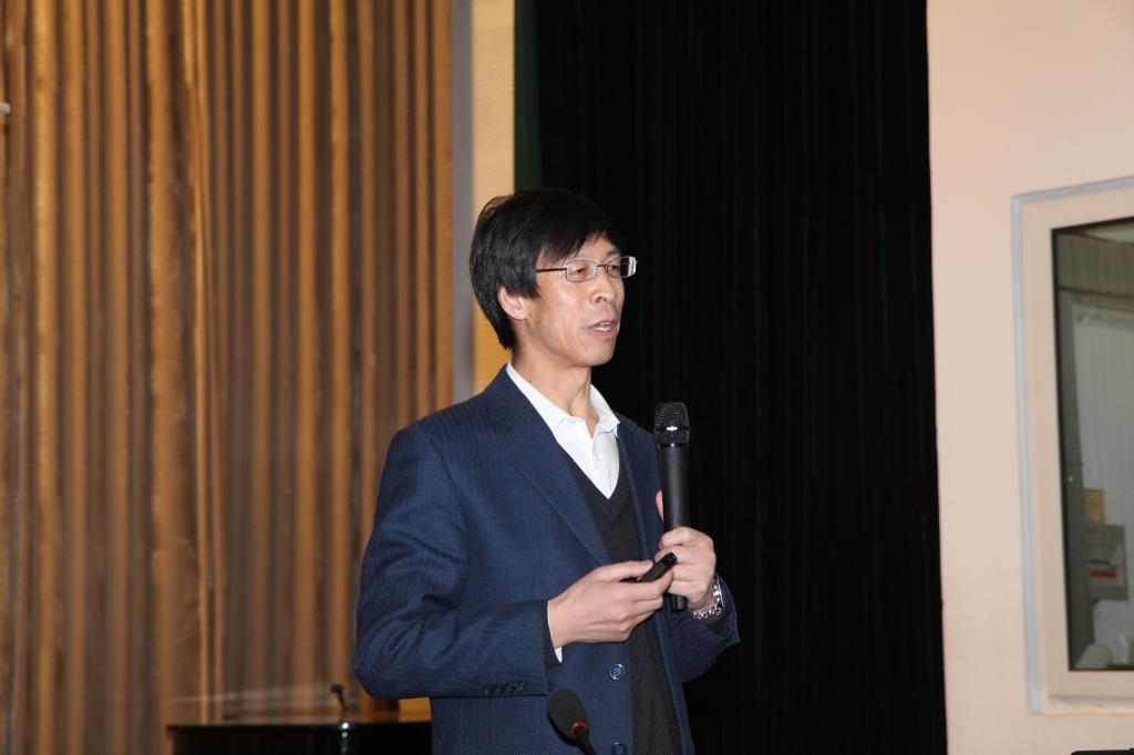 新葡京官网举办教师继续教育工作研讨会